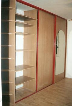 Šatní skříň - zrcadlová