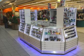 Prodejní stánek č.2  - zkosené pulty