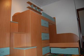Dětský pokoj č.10 - sestava nízké a vysoké postele s úložným prostorem vhodná do dětskéh